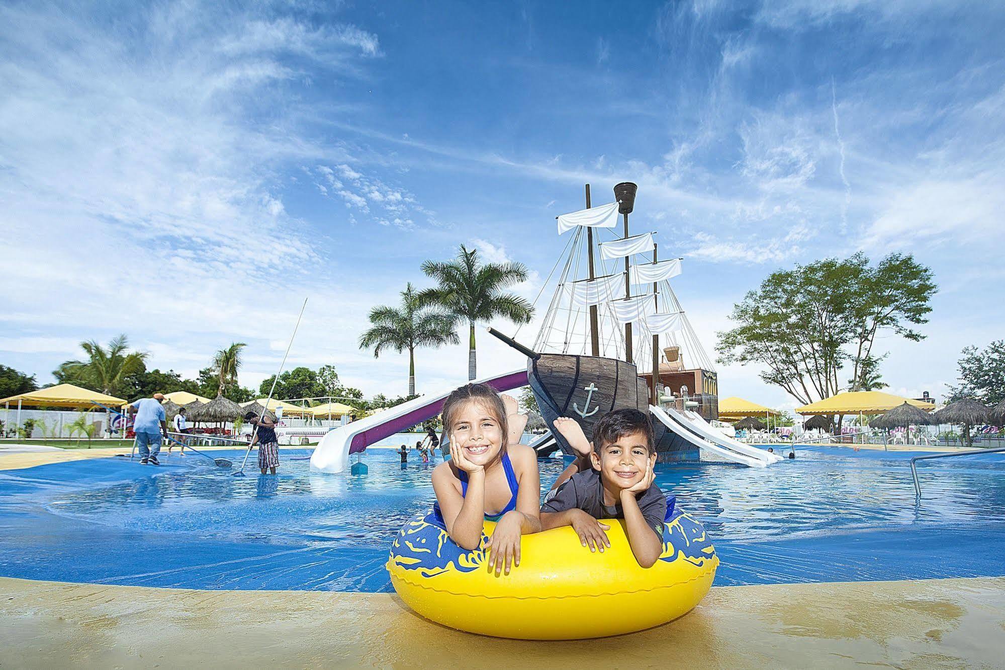 Splash Inn Nuevo Vallarta & Parque Acuatico Bagian luar foto